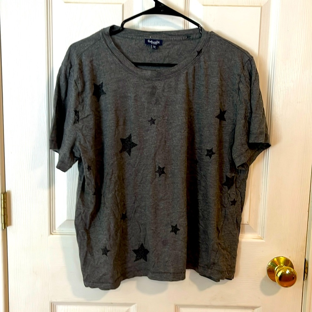 A T-shirt with stars on it